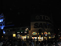 Earth Hour at Picadilly Circus - Après